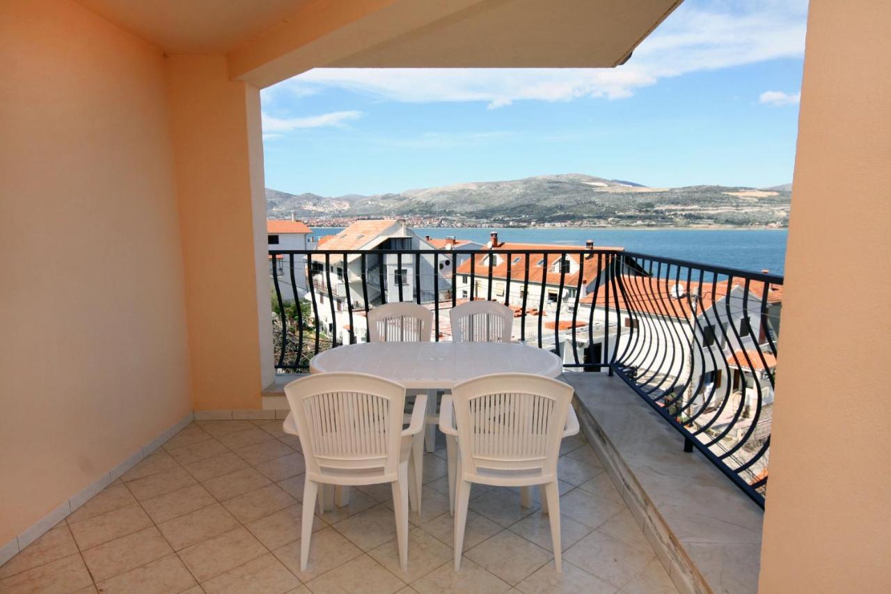 Apartments By The Sea Mastrinka, Ciovo - 4836 Трогир Экстерьер фото