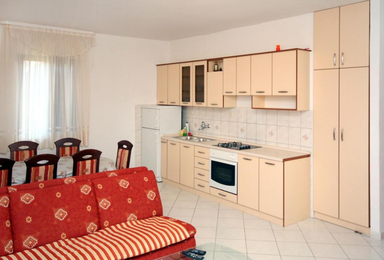 Apartments By The Sea Mastrinka, Ciovo - 4836 Трогир Экстерьер фото